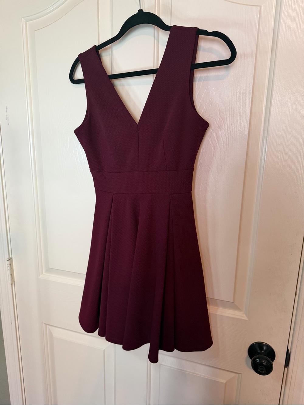 Haute Monde Burgundy Sleeveless V-Neck Skater Dress